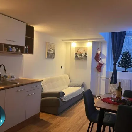 La Casa 77b Apartment